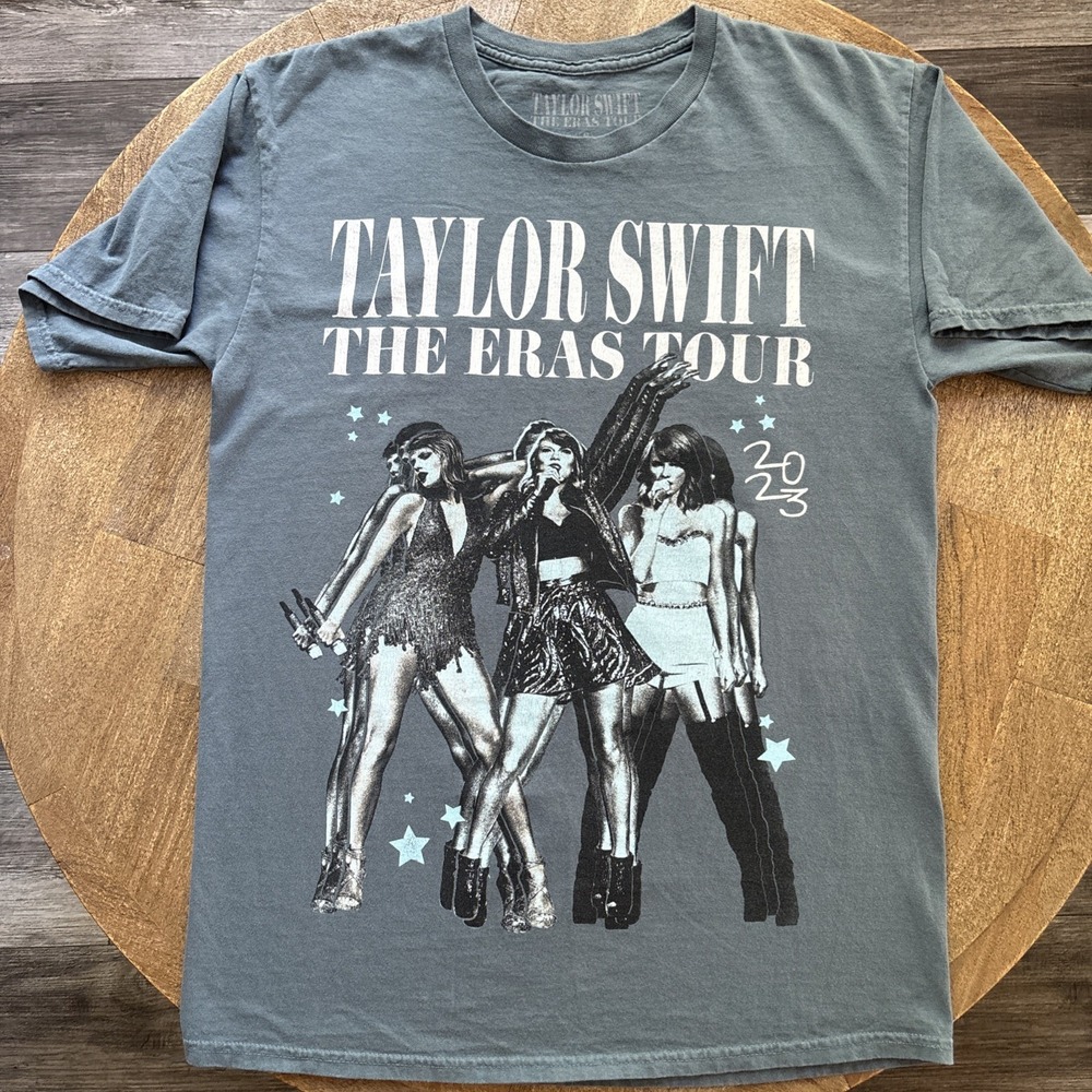Taylor Swift The Eras Tour 1989 Album T-Shirt Official Merch ~ Medium